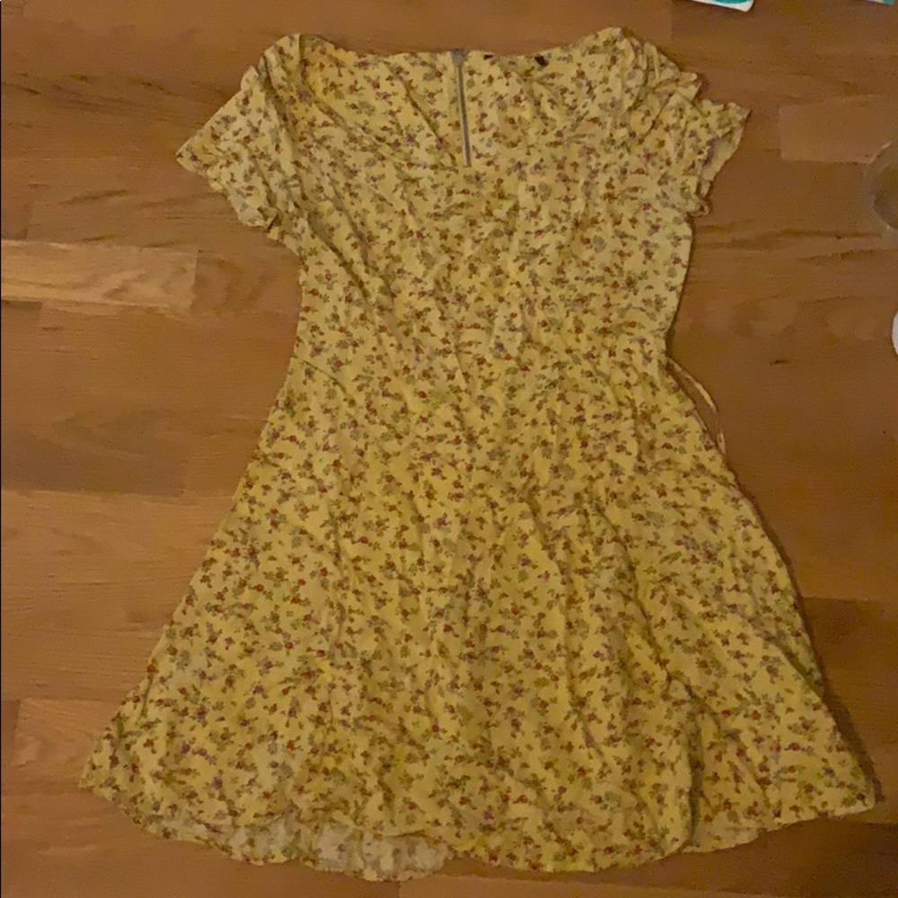brandy melville yellow floral dress